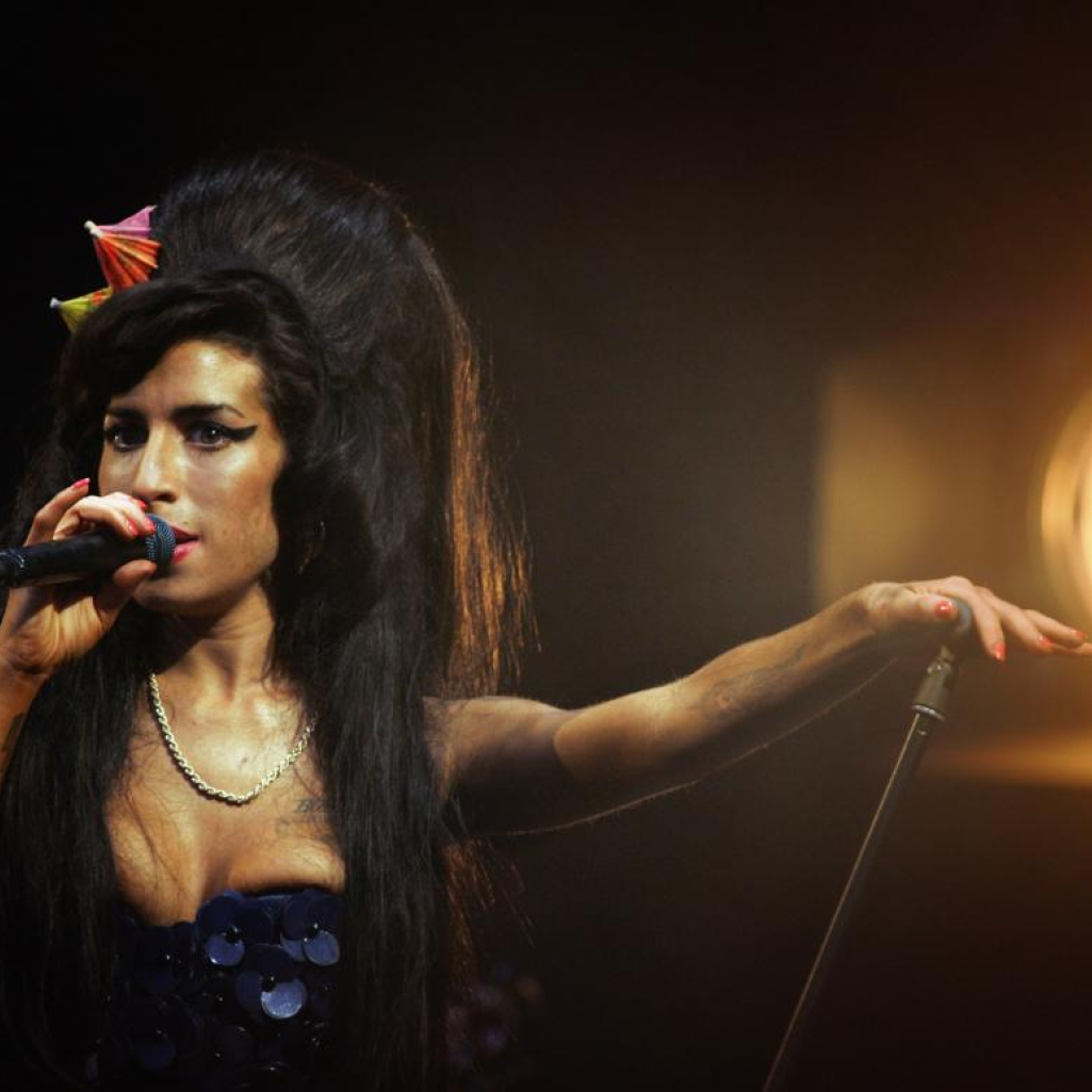 Η σύντομη και γοητευτική ιστορία πίσω από την Amy Winehouse, που ήρθε στη ζωή σαν σήμερα