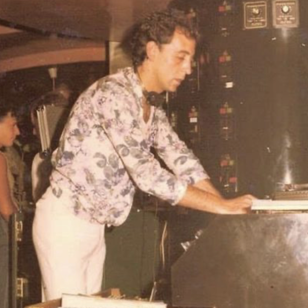 «Έφυγε» από τη ζωή ο José Padilla, ο θρυλικός DJ των "Cafe Del Mar"