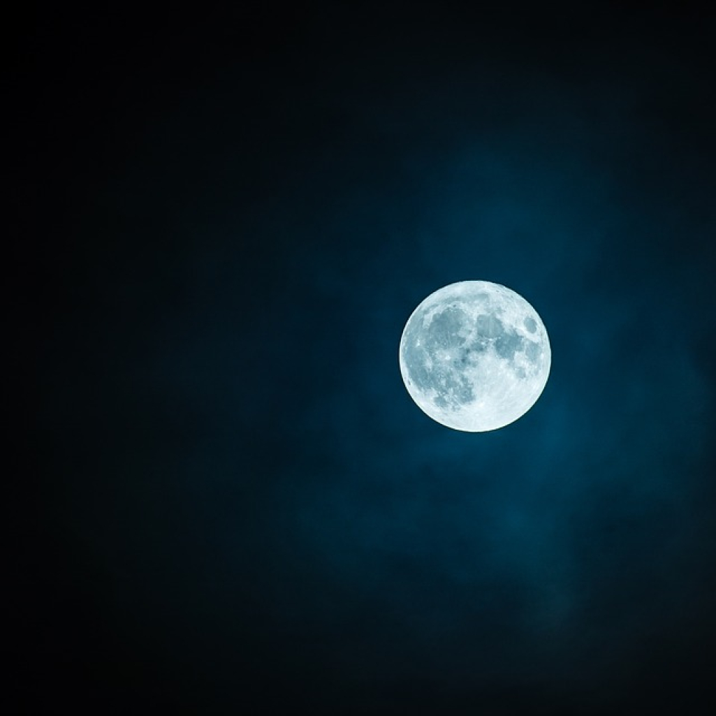 moon-1859616-960-720.jpg