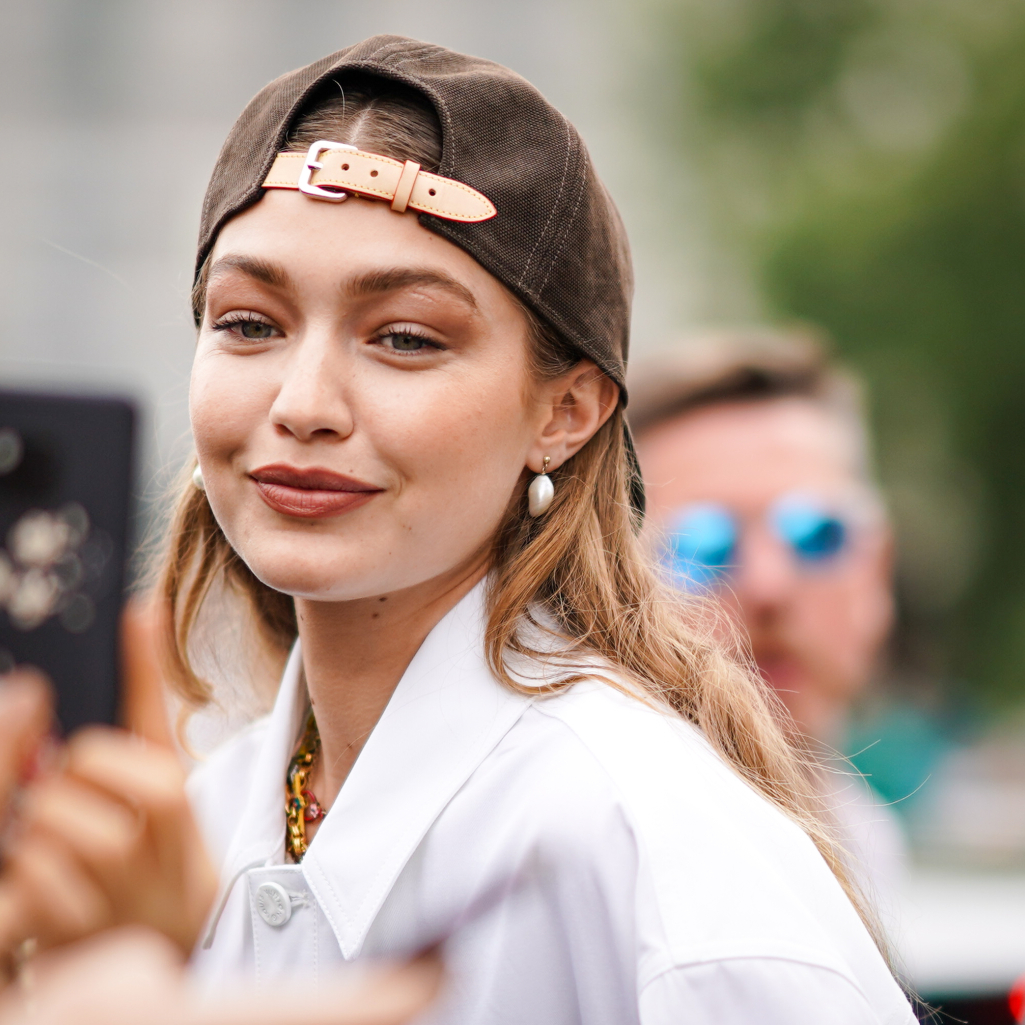 Η Gigi Hadid δεν θέλει να της στέλνουν μηνύματα και ο λόγος είναι αυτός