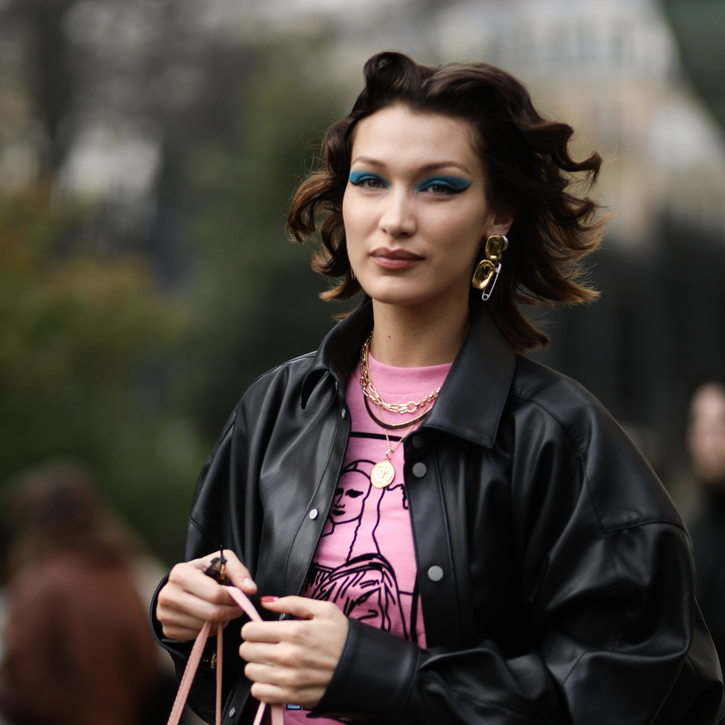 Η Bella Hadid με το πιο σοφιστικέ '80s σύνολο μας έδωσε style inspo
