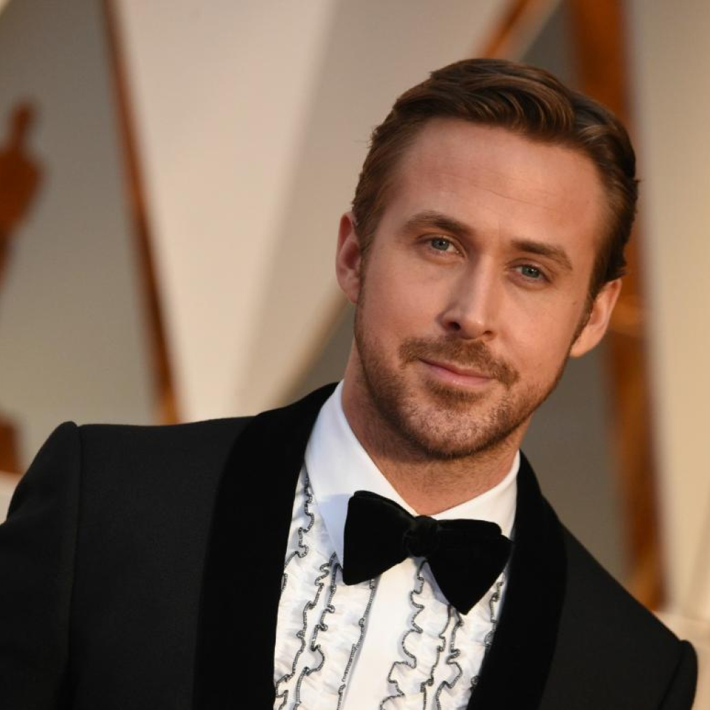 O Ryan Gosling έγινε 40: H ακαταμάχητη γοητεία του μέσα από φωτογραφίες