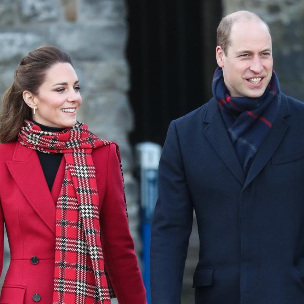 Πρίγκιπας William - Kate Middleton: Η οικογενειακή φωτογραφία που έβγαλαν για τα Χριστούγεννα είναι ό,τι πιο γλυκό έχουμε δει