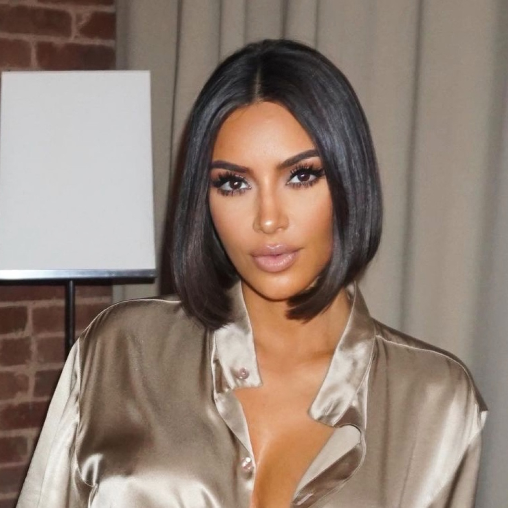 Η Kim Kardashian υιοθέτησε την ιδανική απόχρωση μαλλιών για την άνοιξη
