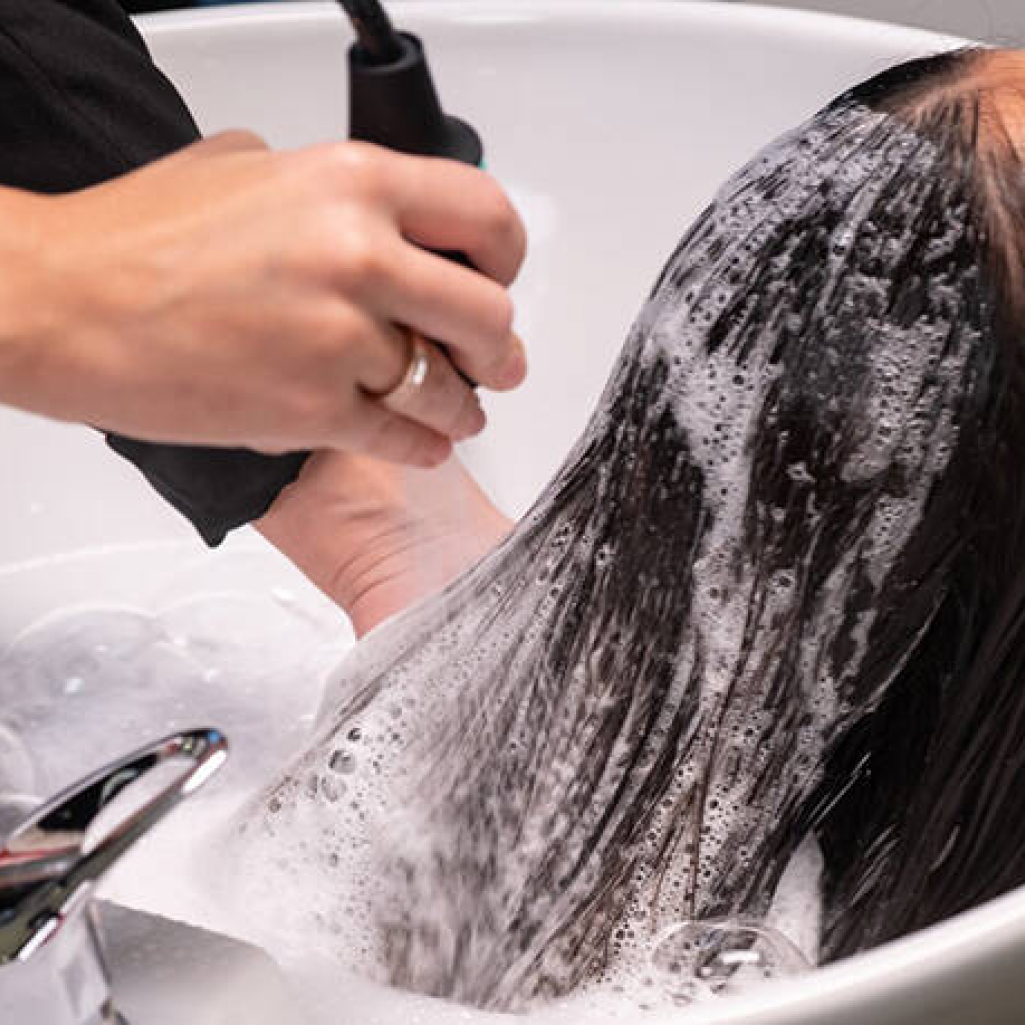 H L’oreal παρουσιάζει το L’Oreal Water Saver, Βιώσιμη τεχνολογία περιποίησης μαλλιών για το κομμωτήριο και το σπίτι σε συνεργασία με την εταιρεία περιβαλλοντικής καινοτομίας Gjosa