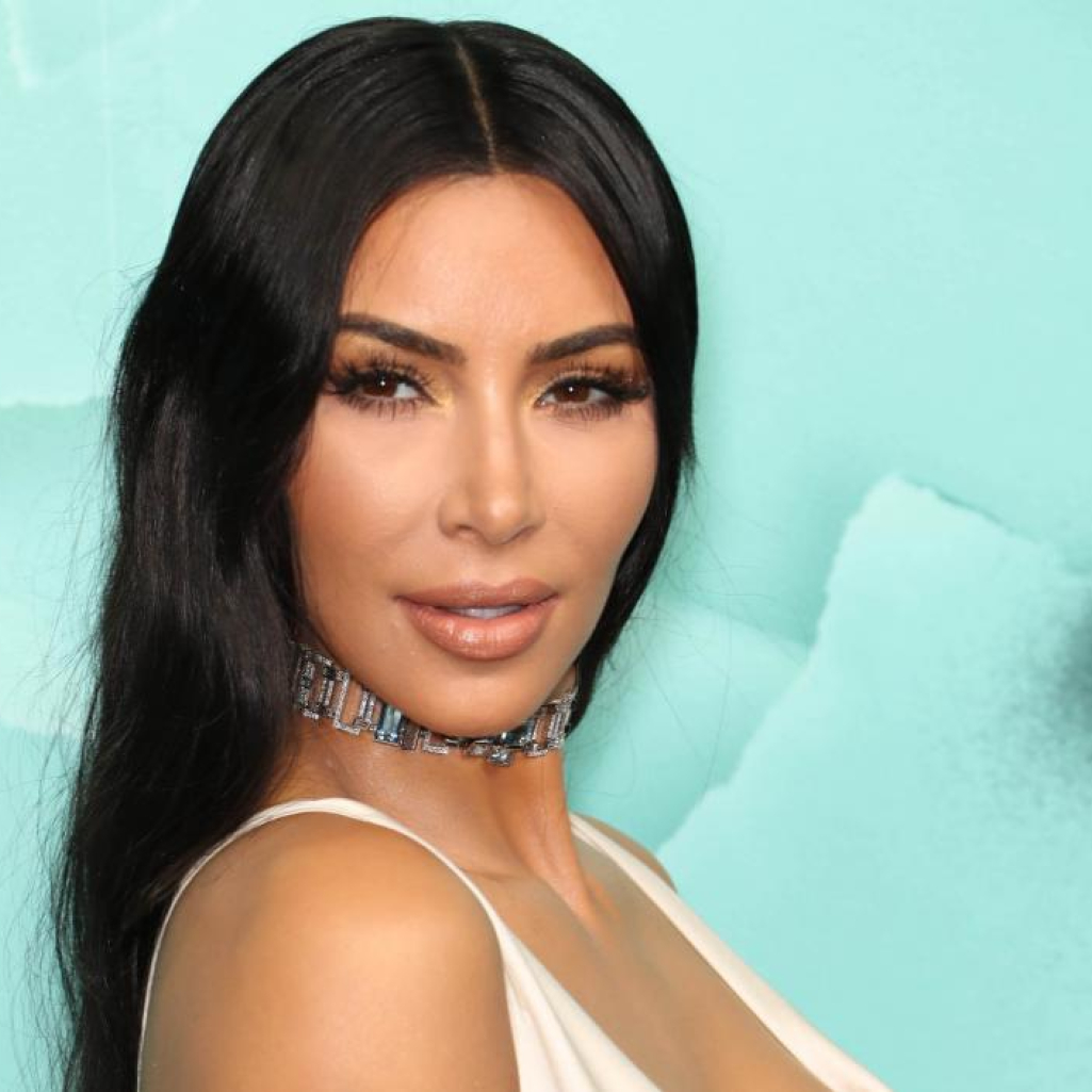 H Kim Kardashian απαντά στα κακόβουλα σχόλια για τον ζωγραφικό πίνακα της μικρής North
