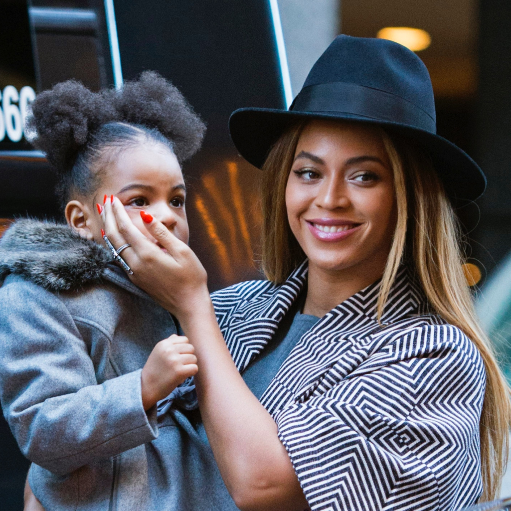 Beyoncé: H 9χρονη κόρη της έκανε τα πρώτα της βήματα ως μοντέλο 