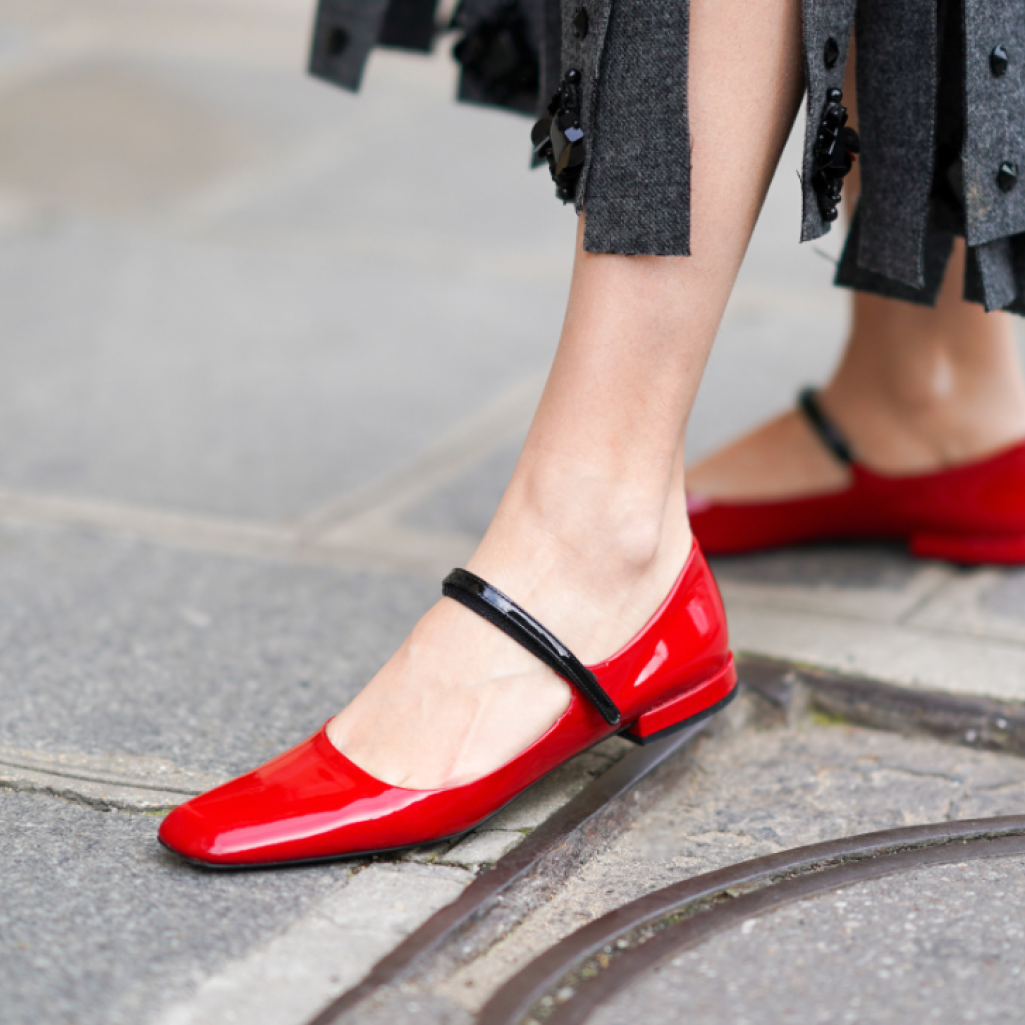 Μπότες «εις το επανιδείν»: Aυτά είναι τα 6 φλατ παπούτσια που θα φορέσουμε την άνοιξη
