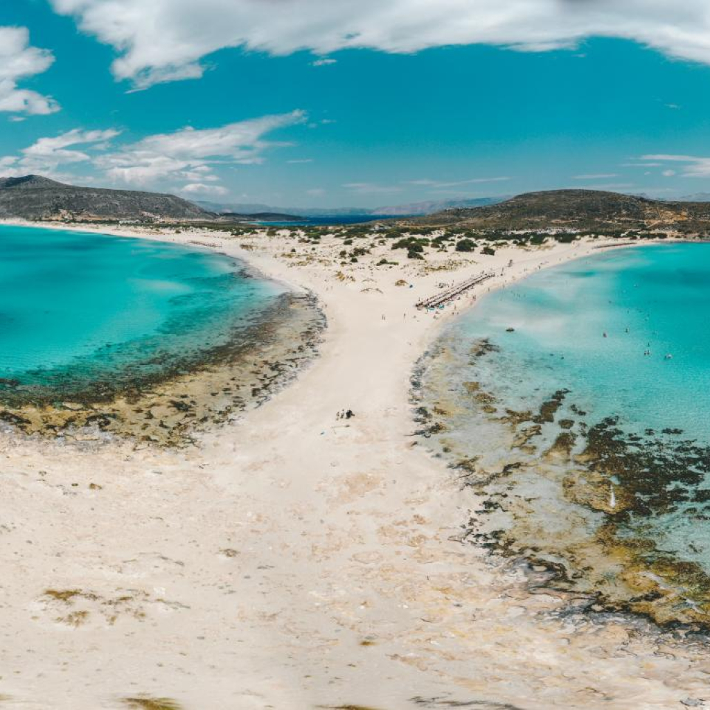 Διεθνή ΜΜΕ εκθειάζουν την Ελαφόνησο: «Το νησί με τις πιο όμορφες παραλίες»