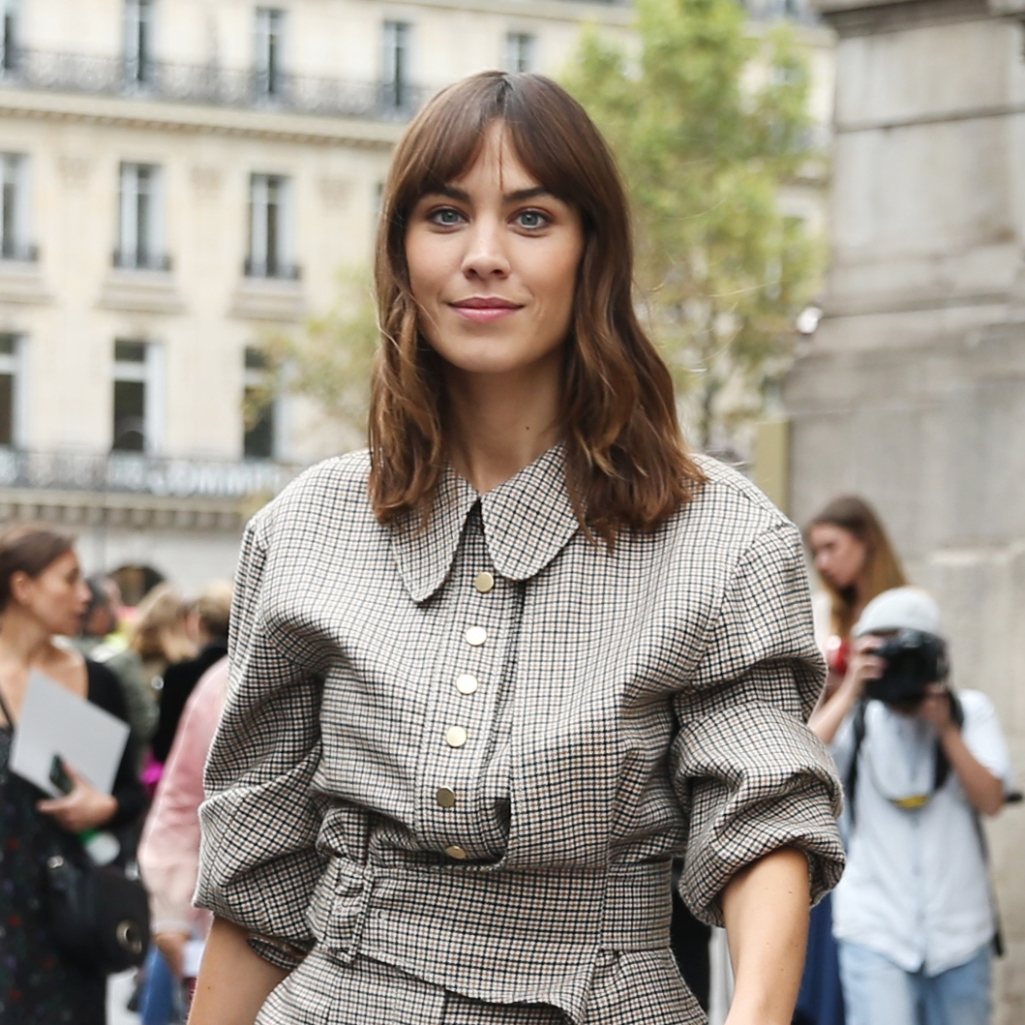 Η Alexa Chung επέλεξε το πιο chic outfit για τις πρώτες μέρες της άνοιξης
