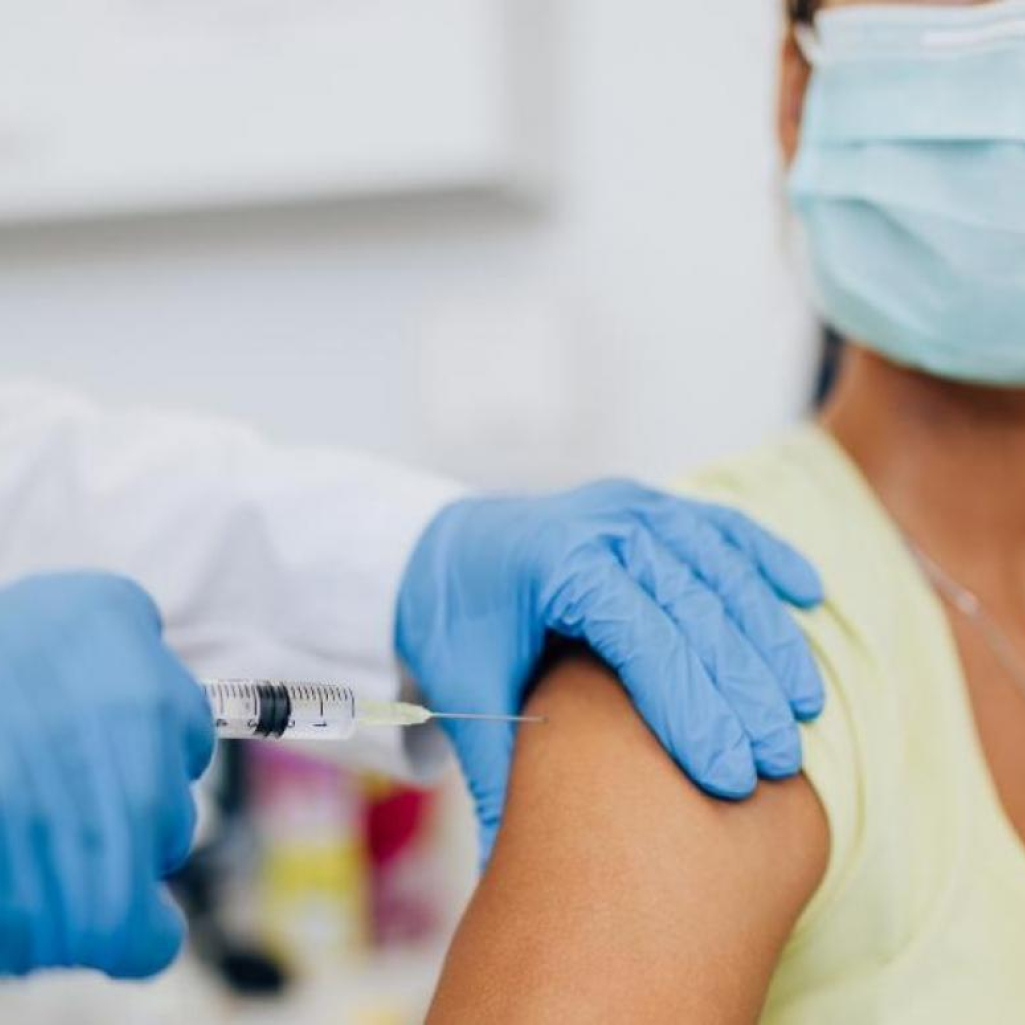 «Επιχείρηση Ελευθερία»: 1.000.000 εμβολιασμοί στην Ελλάδα