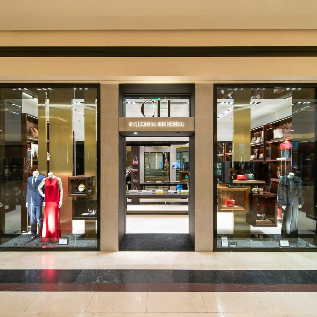Η νέα συλλογή Seagrass του οίκου CH Carolina Herrera έρχεται στην ομώνυμη boutique  της Αθήνας, στον πρώτο όροφο του Golden Hall!