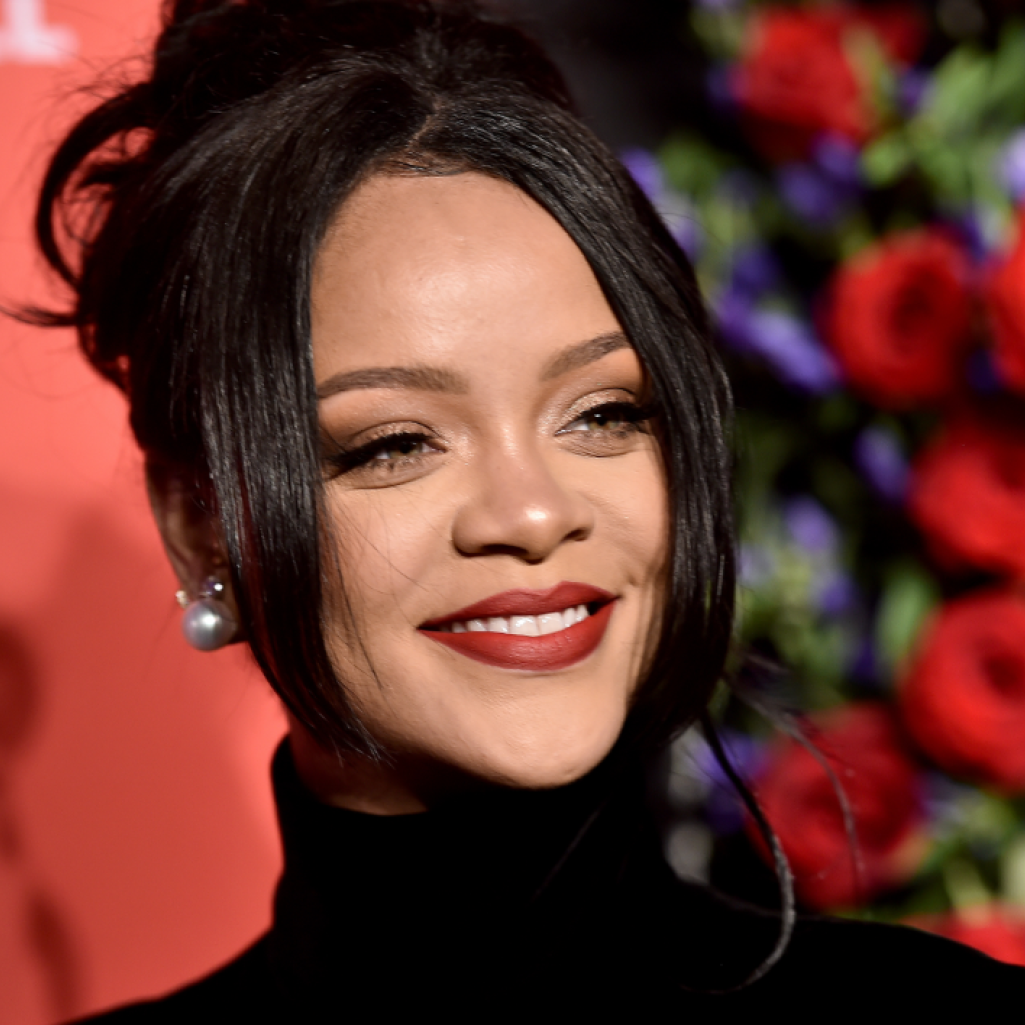 Rihanna: Συμμετείχε σε διαδήλωση για τη βία εναντίον των Ασιατών στη Νέα Υόρκη
