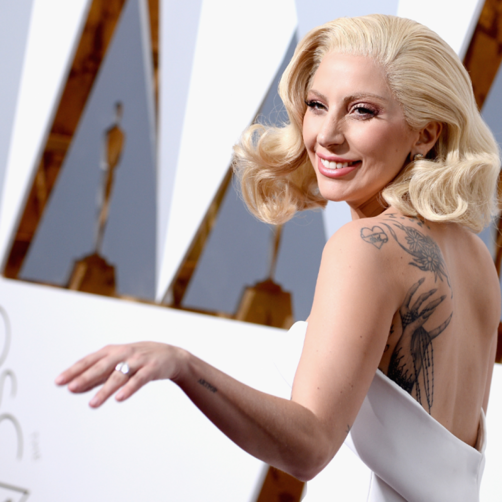 H Lady Gaga είναι η πιο εντυπωσιακή νύφη στα γυρίσματα της ταινίας House of Gucci