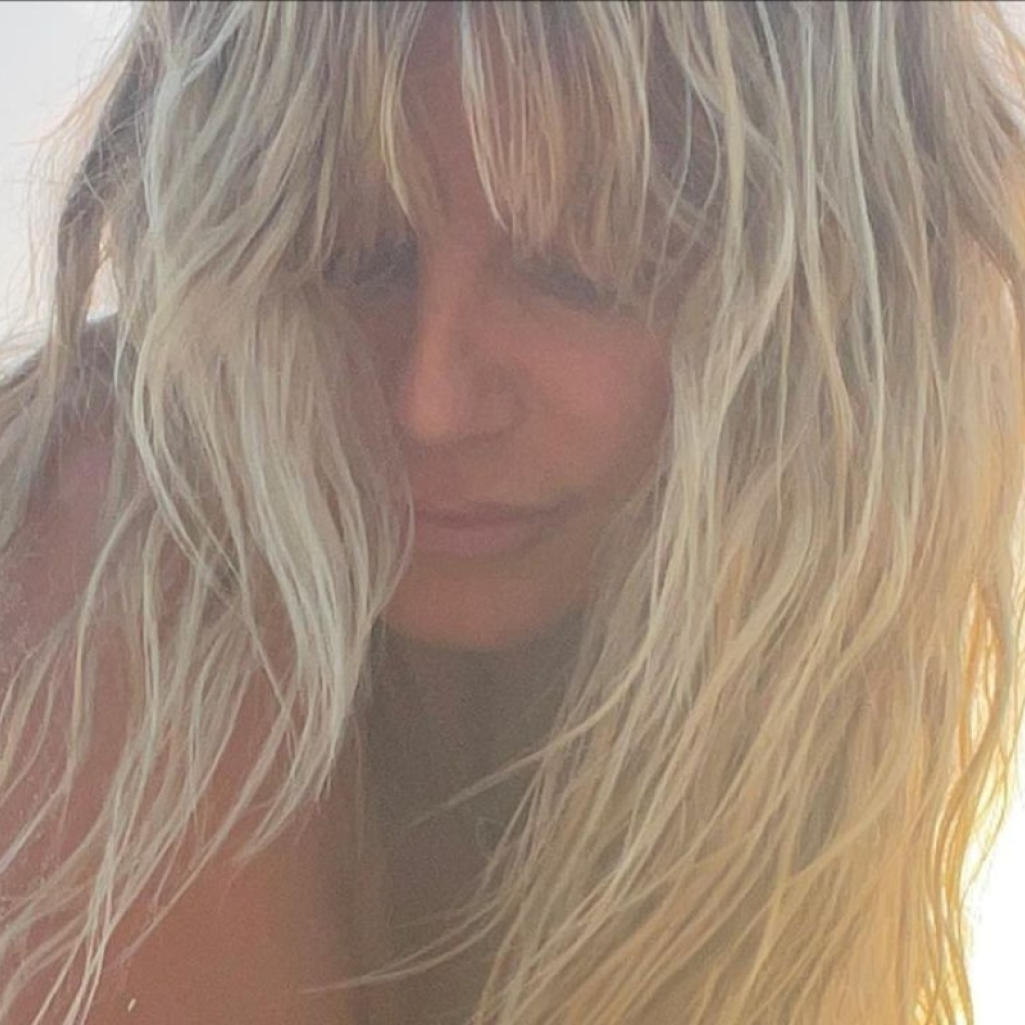 Heidi Klum: Ο σύζυγός της τη φωτογραφίζει γυμνή και αποθεώνει την ομορφιά του γυναικείου σώματος