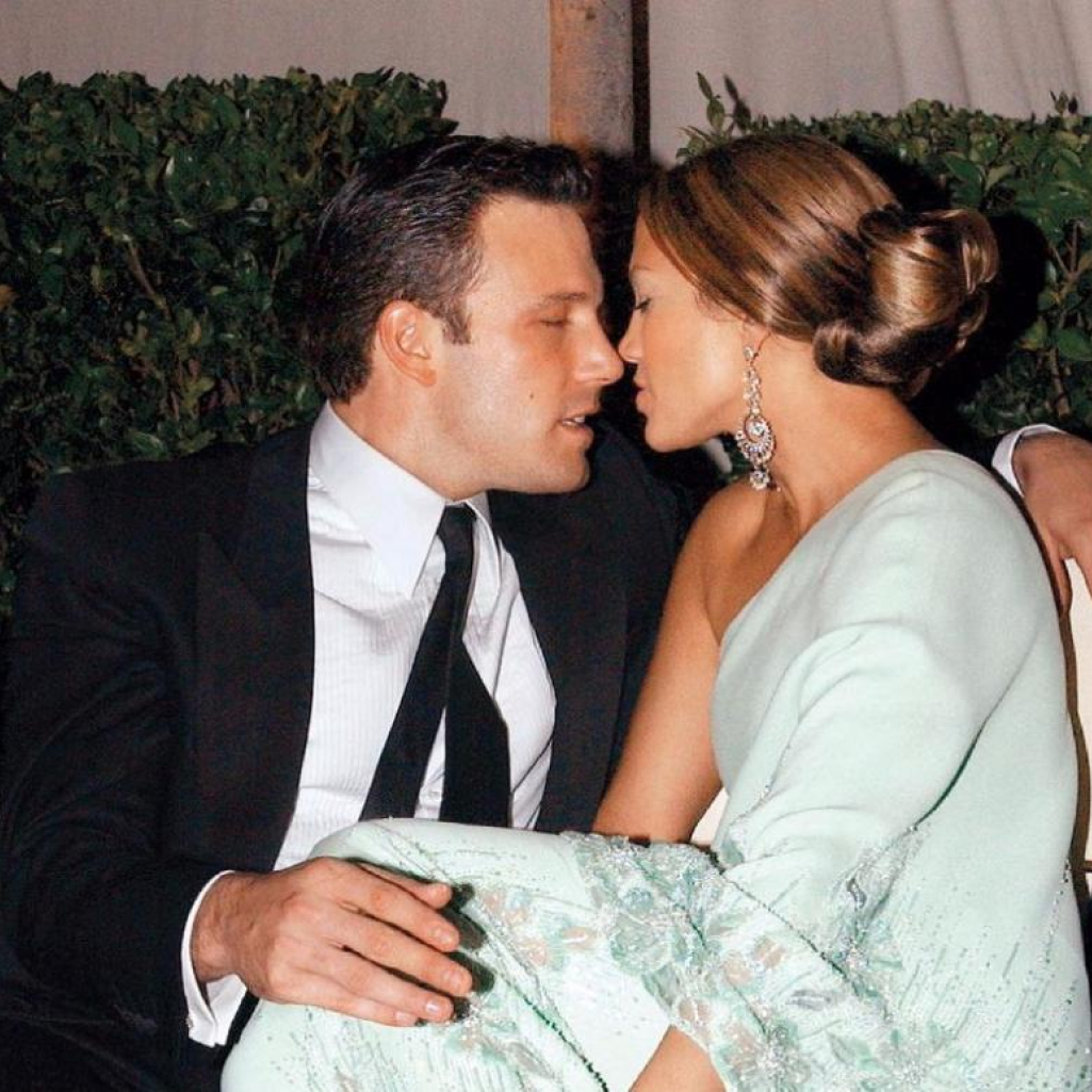 Jennifer Lopez-Ben Affleck: Το φιλί που επιβεβαιώνει επιτέλους τη σχέση τους