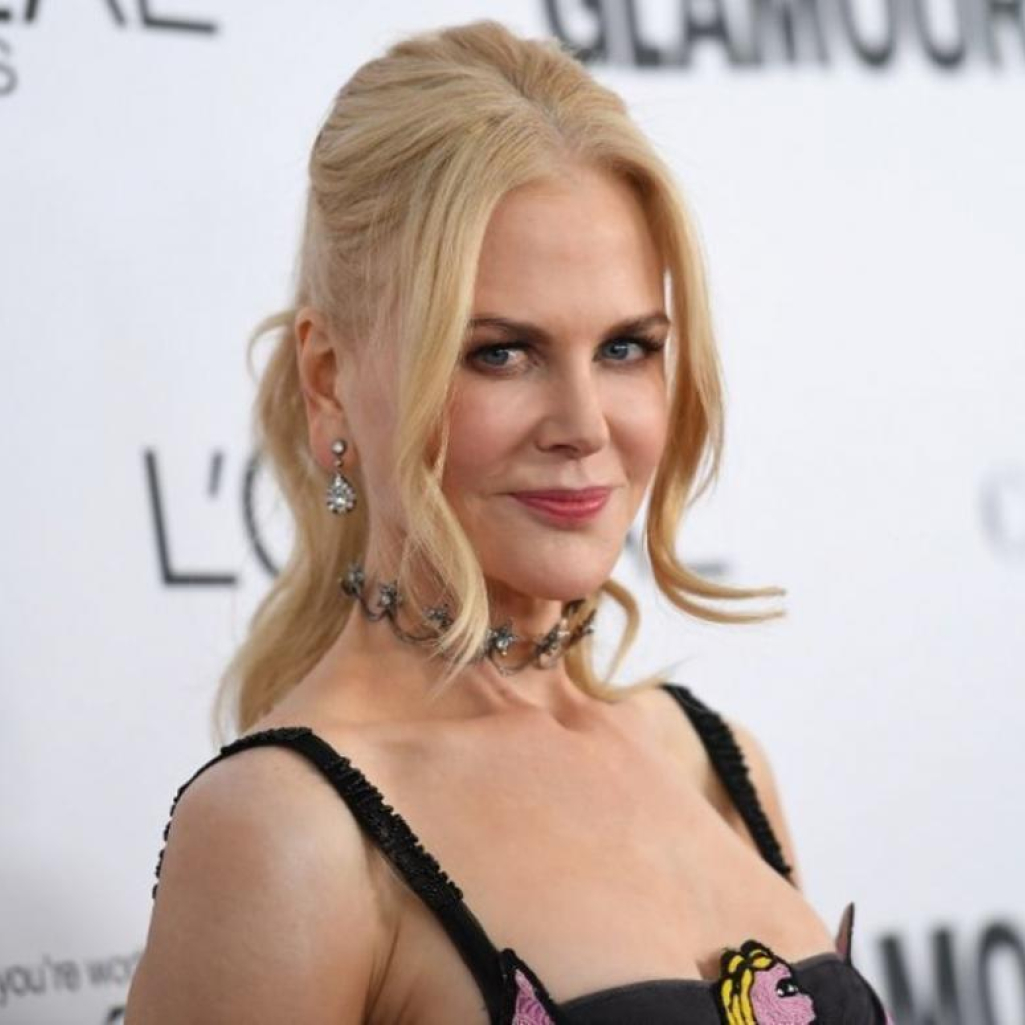 Nicole Kidman: Ποζάρει με κοντά μαλλιά και είναι αγνώριστη