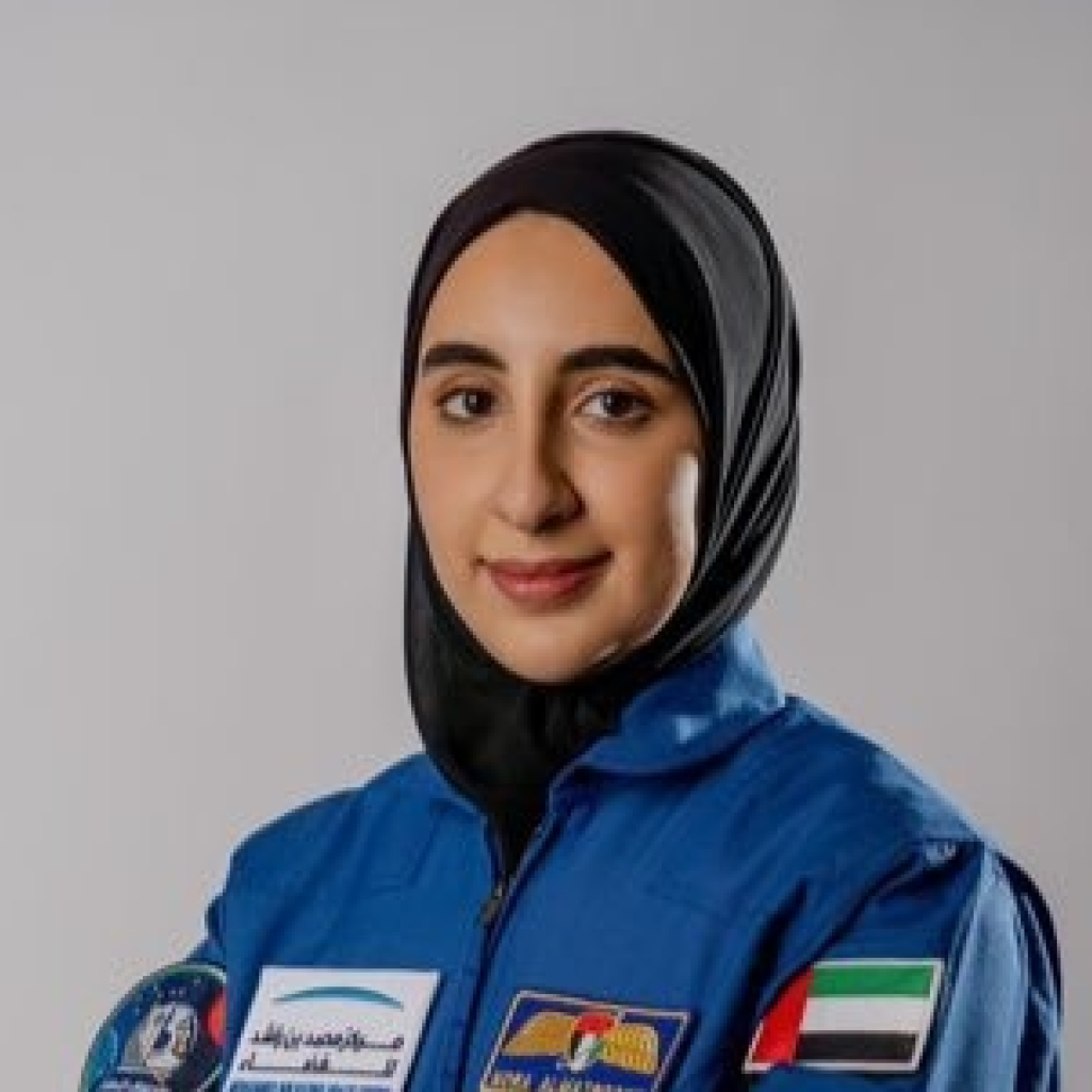 H Nora al-Matrooshi γράφει ιστορία: Η πρώτη γυναίκα από την Αραβία που θα ταξιδέψει στο διάστημα