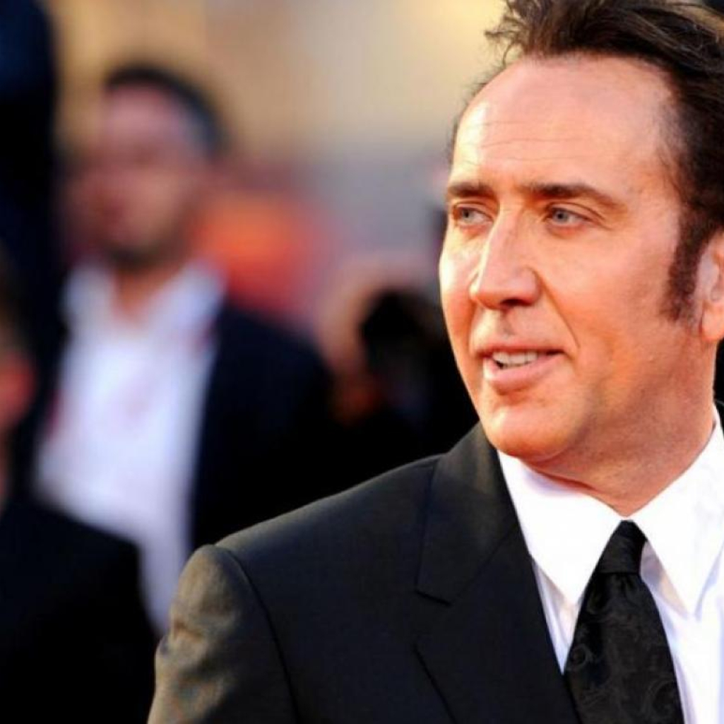 Nicolas Cage: Απαθανατίστηκε στην κάμερα με την 26χρονη σύζυγό του να περπατούν χέρι- χέρι στο κόκκινο χαλί των Καννών