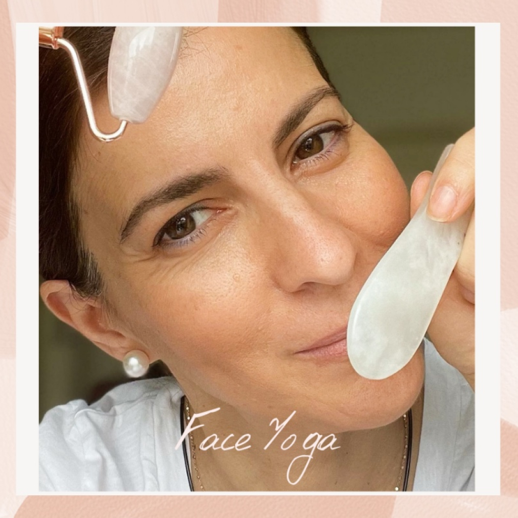 Πάτα play: Η Αρετή Καφαντάρη μας μαθαίνει face yoga για νεανικό δέρμα