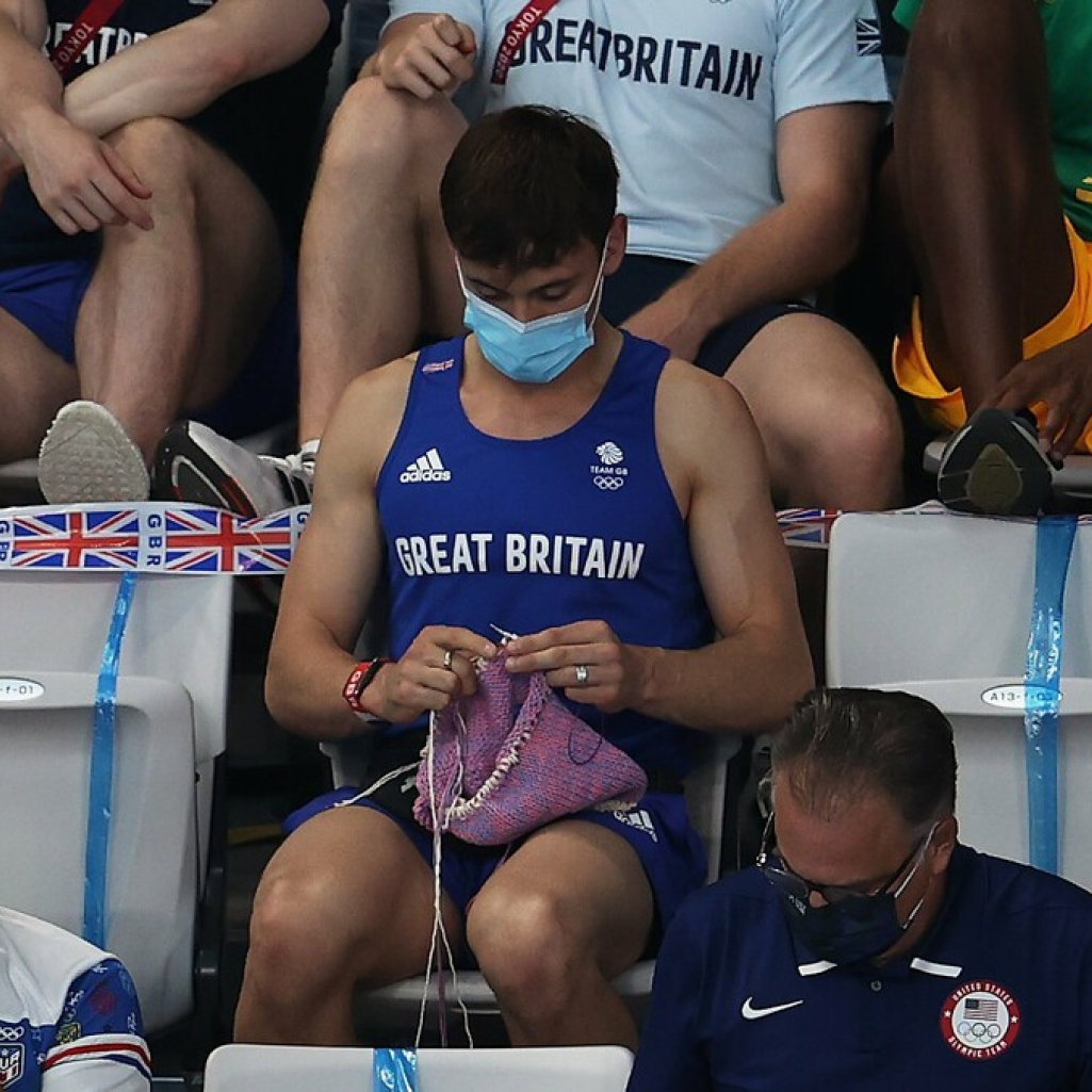 Βρετανός Ολυμπιονίκης πλέκει την ώρα των αγώνων και γίνεται το απόλυτο viral