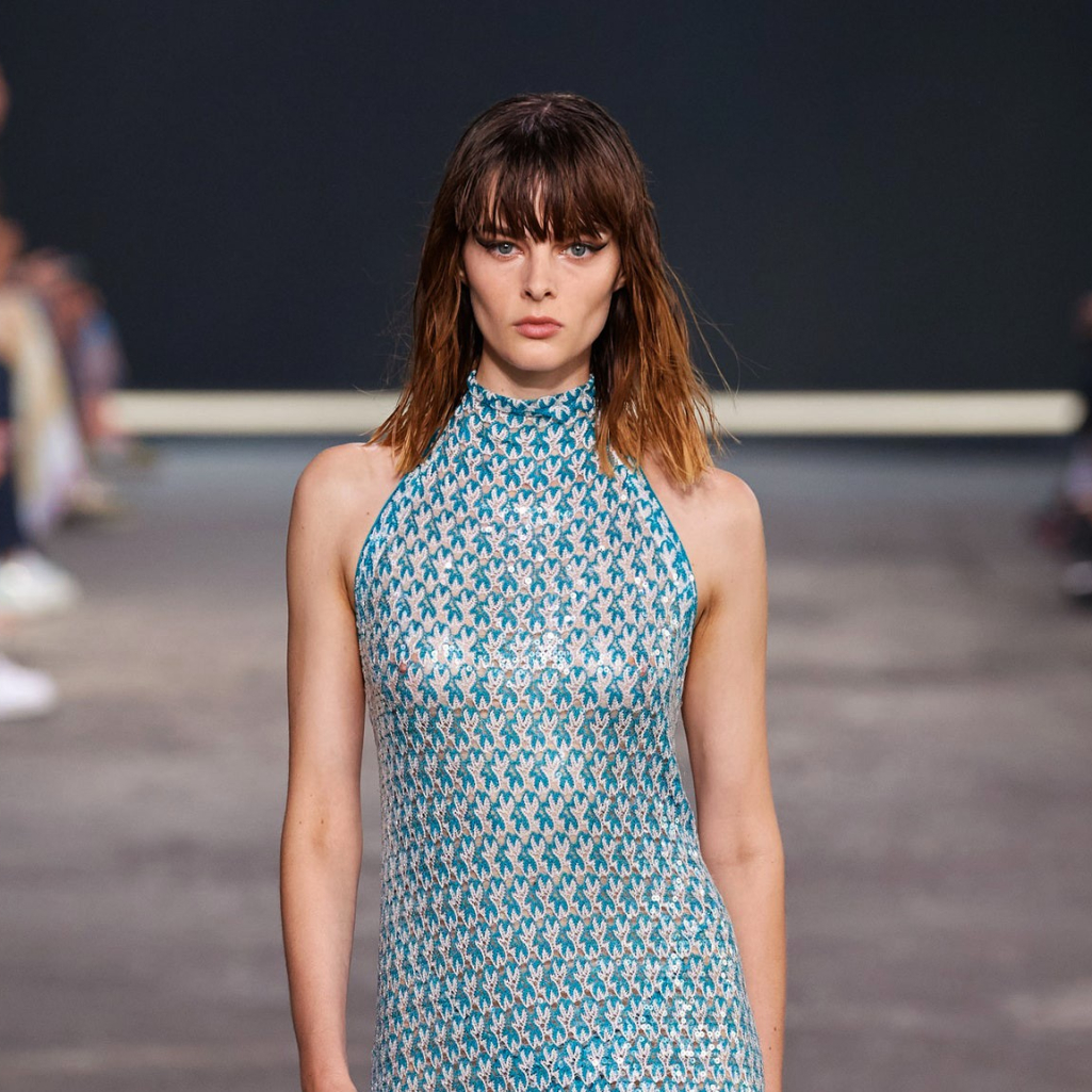 Missoni: Sexy φορέματα και μικροσκοπικά tops για την άνοιξη 2022 