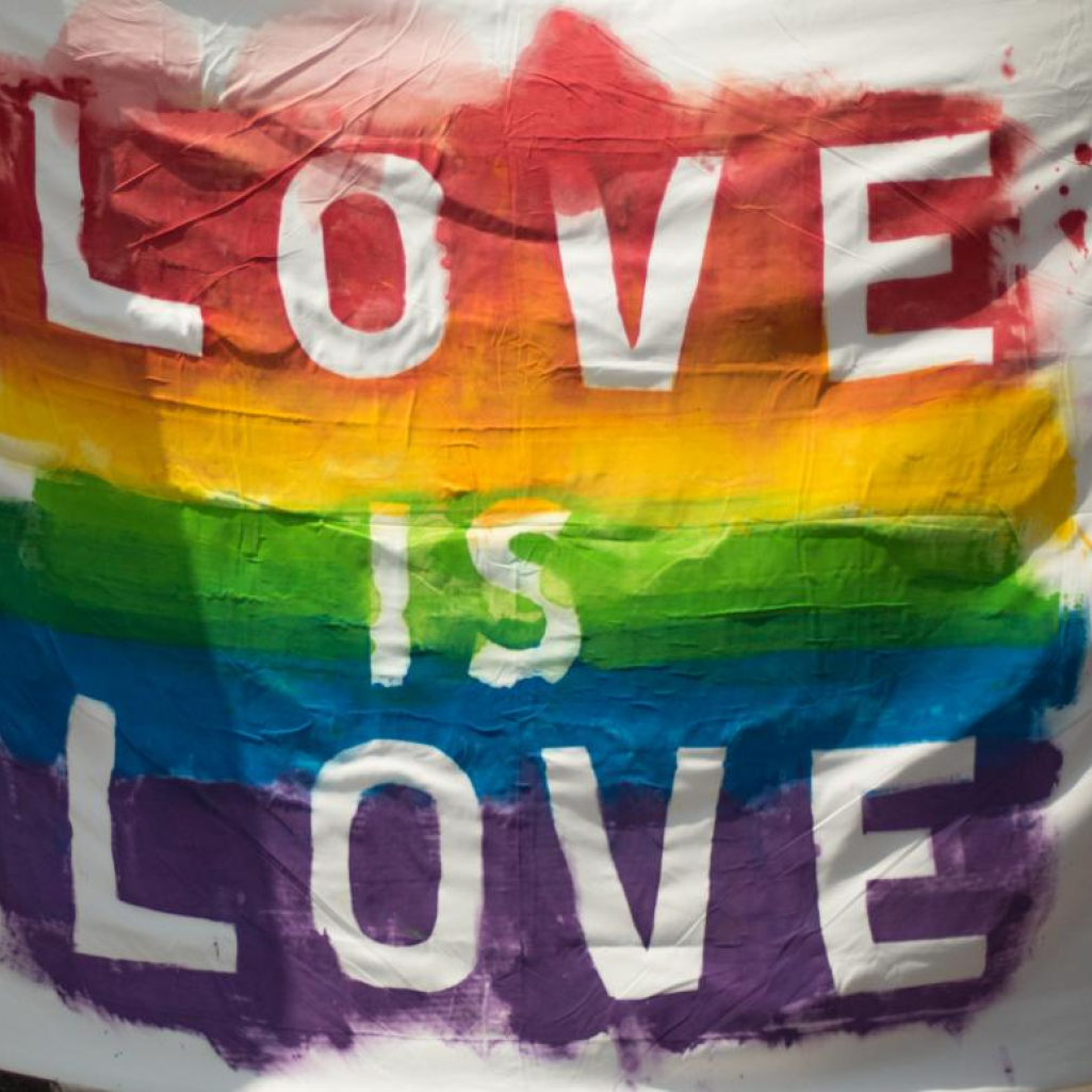 Athens Pride 2021: Η φετινή πορεία- παρέλαση υπερηφάνειας θα τρέξει χιλιόμετρα μακριά από τον ρατσισμό και την ομοφοβία