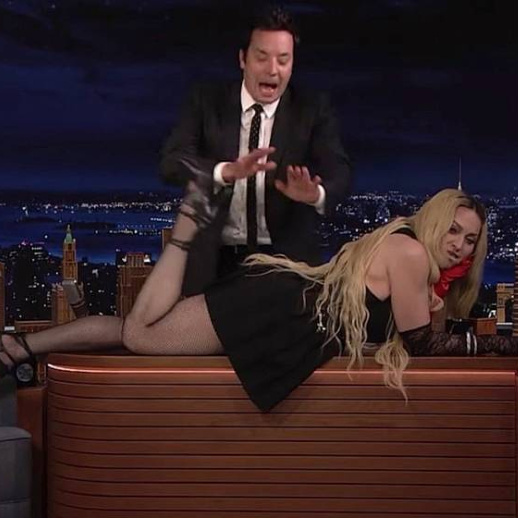 H Madonna προσπάθησε να γίνει προκλητική στον Jimmy Fallon. Τελικά ήταν απλά άβολη