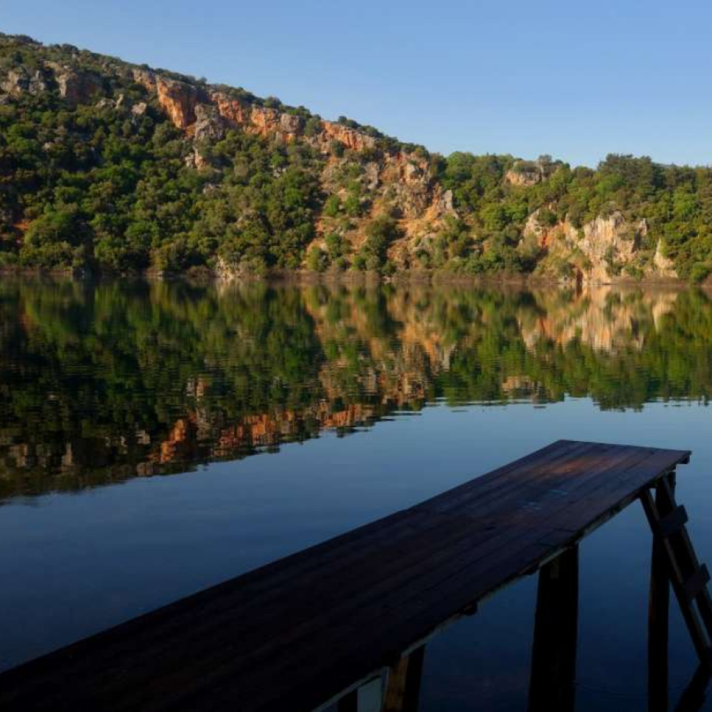 Λίμνη Ζηρού: Ένα μαγευτικό τοπίο στην Πρέβεζα