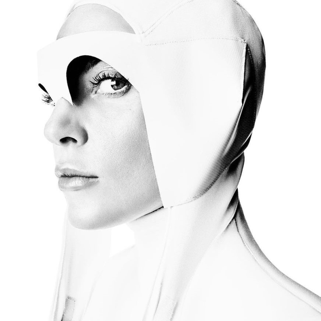 Η Lady Gaga κόβει την ανάσα στα εξώφυλλα της ιταλικής και βρετανικής Vogue λίγο πριν την πρεμιέρα του House of Gucci. Υποκλινόμαστε.