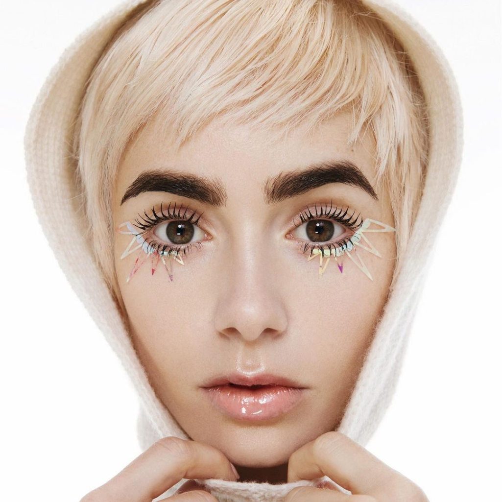Η Lily Collins με pixie cut είναι η απόλυτη Ice Queen, στο καλύτερο εξώφυλλο της εβδομάδας