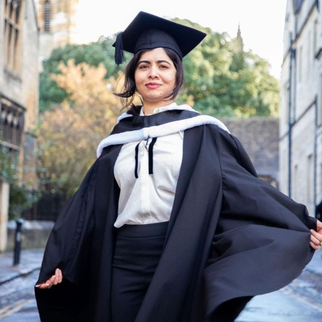 H Malala Yousafzai εκπλήρωσε ένα ακόμη όνειρο: Αποφοίτησε από το πανεπιστήμιο της Οξφόρδης