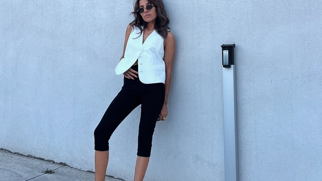 Κάπρι & μπαλαρίνες: 5 + 1 looks για να φορέσεις τον πιο chic συνδυασμό στα πρωινά στο γραφείο