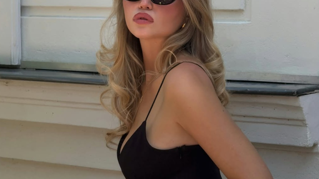Ghost Blonde: Αυτό είναι το πιο πολυτελές χρώμα μαλλιών για το καλοκαίρι 2026