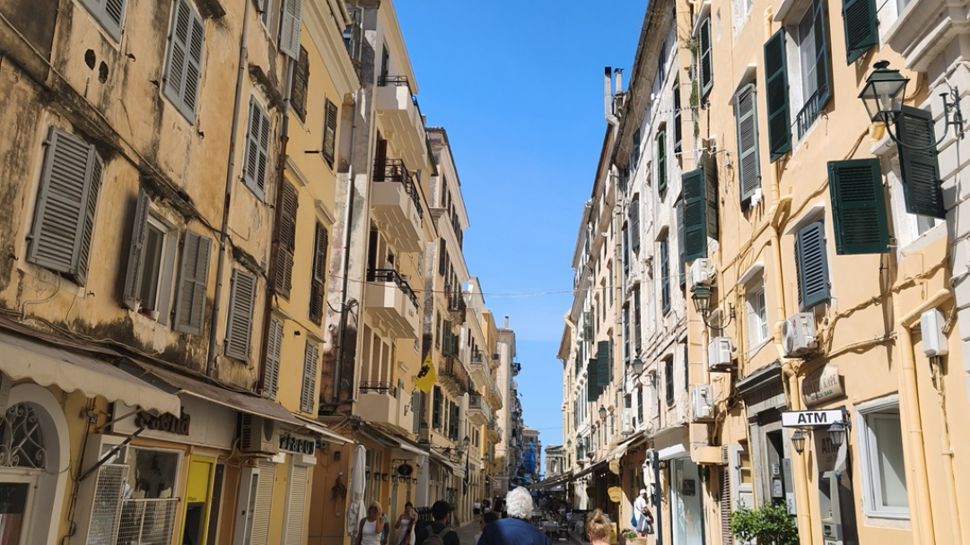 «Here I Belong»: Μια απόδραση στην Κέρκυρα που επαναπροσδιορίζει την έννοια της φιλοξενίας