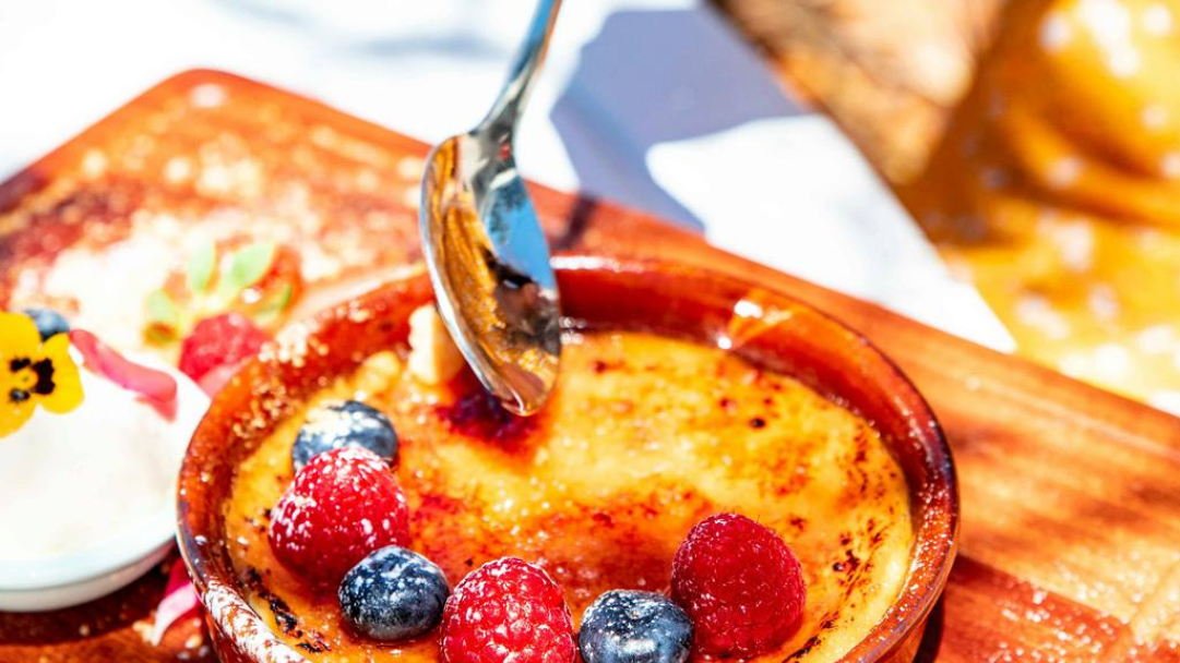 Πώς να φτιάξεις crème brûlée σαν σε γαλλικό εστιατόριο