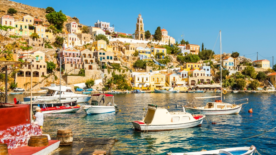 Μικρά, αλλά πανέμορφα: 7 ελληνικά νησιά που θα νιώσεις σαν να σταμάτησε ο χρόνος