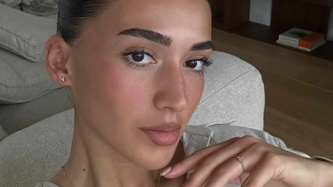 Japanese Manicure: Τι είναι το ιαπωνικό μανικιούρ για το οποίο μιλάνε όλοι τελευταία