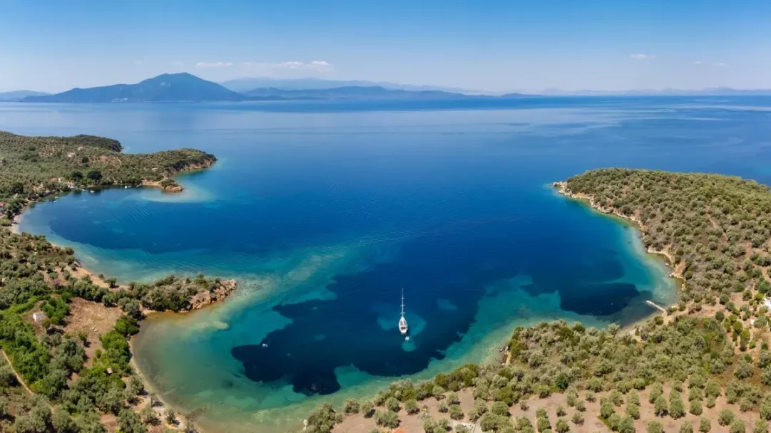 Παλαιό Τρίκερι: Το ήσυχο νησάκι του Παγασητικού όπου ο χρόνος σταματά