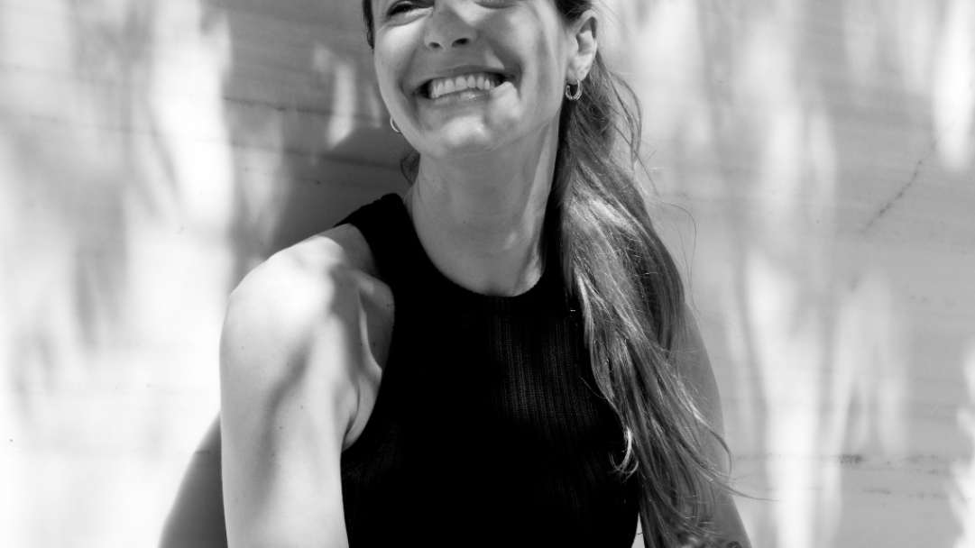 Stefania Frangista: «Οι γυναίκες επιλέγουν πιο διαχρονικά σχέδια και prints»
