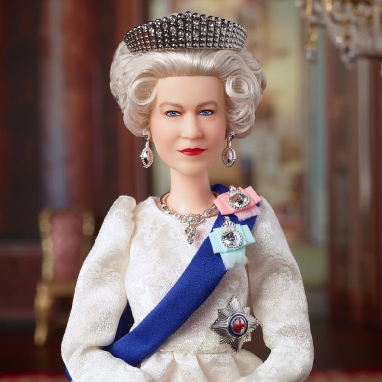 Η Barbie τιμά τα γενέθλια της Βασίλισσας Ελισάβετ με μία συλλεκτική κούκλα | Jenny.gr