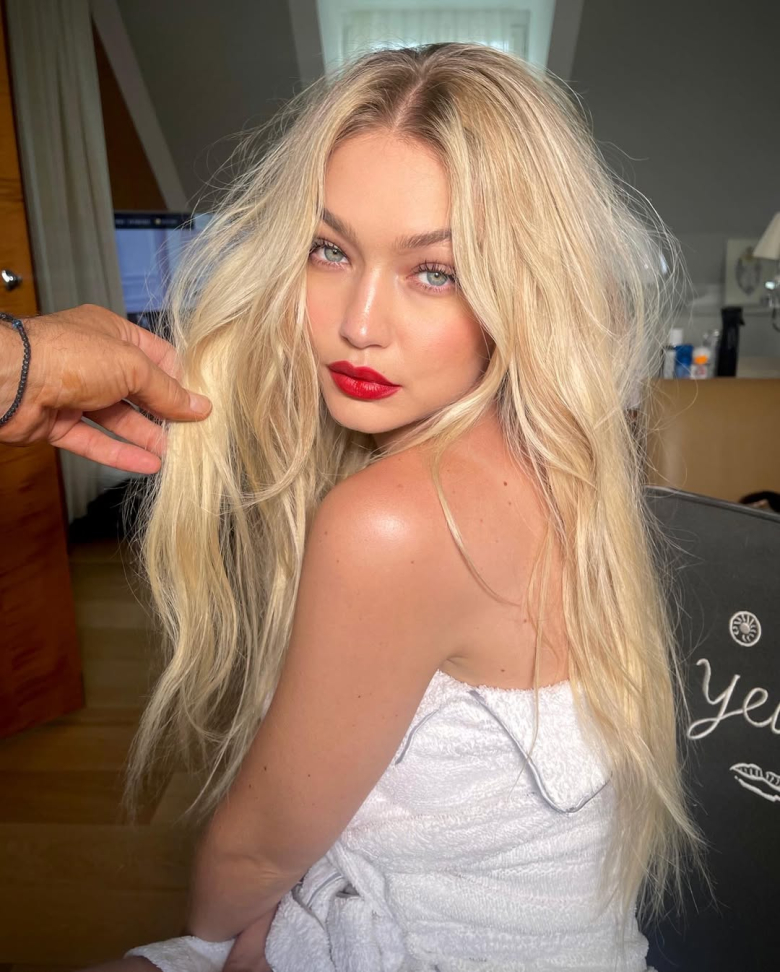 champagne blonde