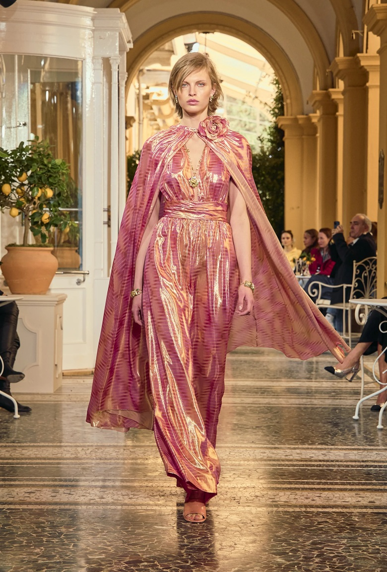 CHANEL Cruise 2025/26: Μια ωδή στην κινηματογραφική αίγλη και μια πρόσκληση για μια ιταλική απόδραση