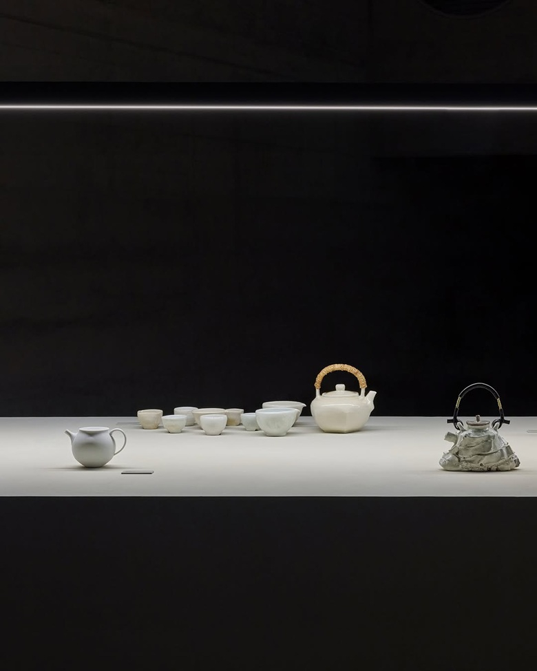 Loewe Teapots
