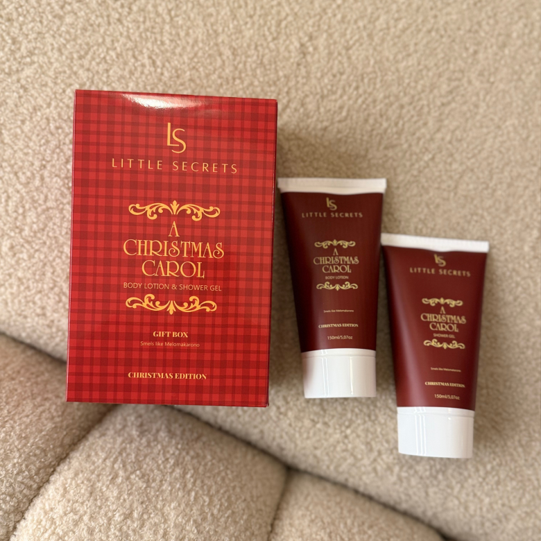 Little Secrets, Christmas Carol Set