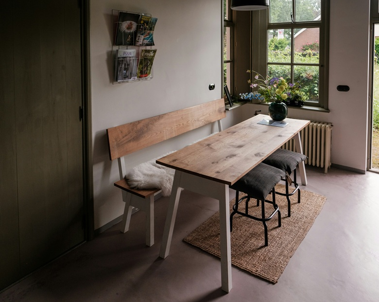 Έ&pi;&iota;&pi;&lambda;&alpha; &kappa;&alpha;&iota; &chi;&alpha;&lambda;&iota;ά