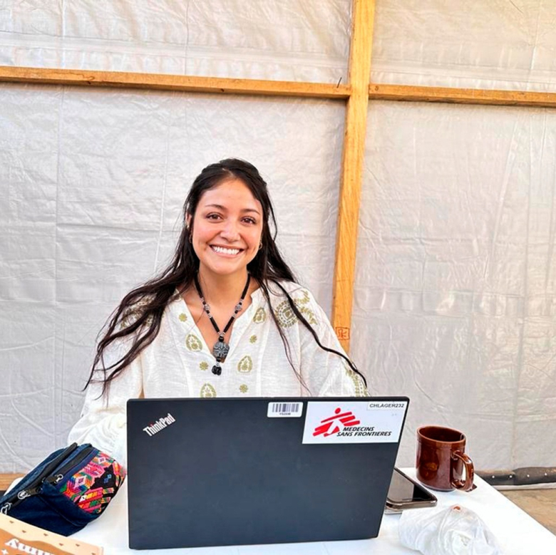 Cynthia Matildes, &Psi;&upsilon;&chi;&omicron;&lambda;ό&gamma;&omicron;&sigmaf;, &Gamma;&iota;&alpha;&tau;&rho;&omicron;ί &Chi;&omega;&rho;ί&sigmaf; &Sigma;ύ&nu;&omicron;&rho;&alpha;