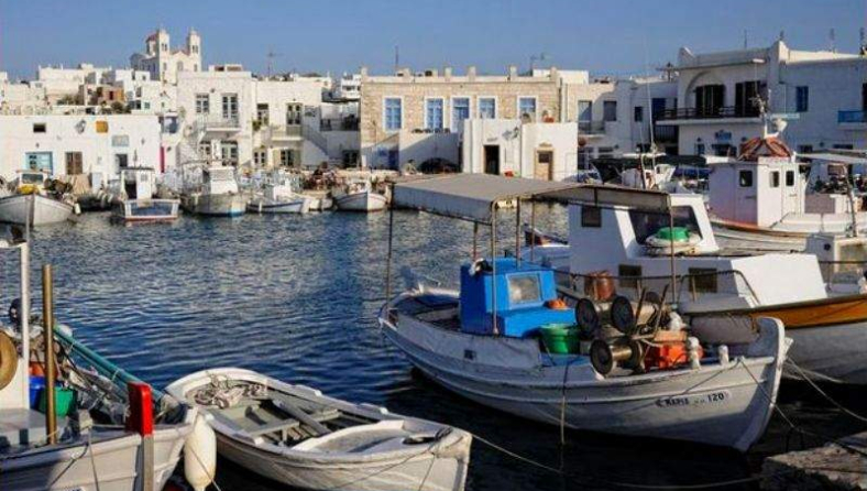 PAROS1.jpg