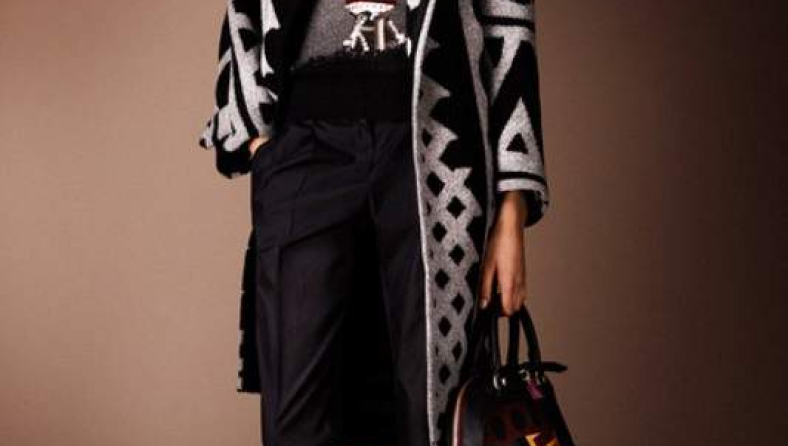 BurberryProrsum_001_1366.450x675.jpg