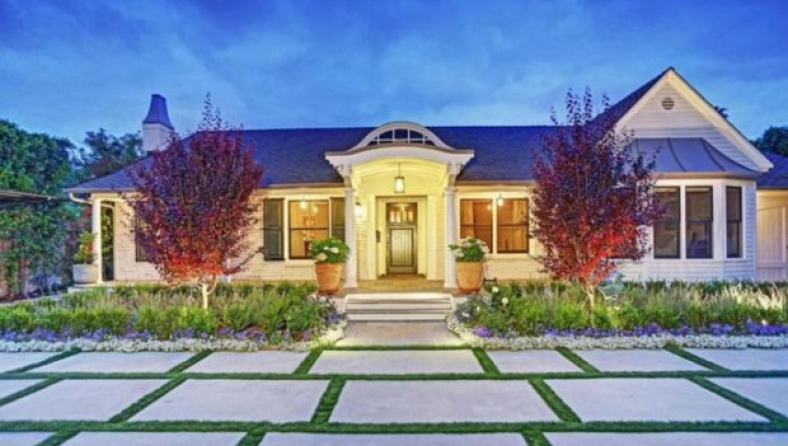 selena-gomez-home-3.jpg
